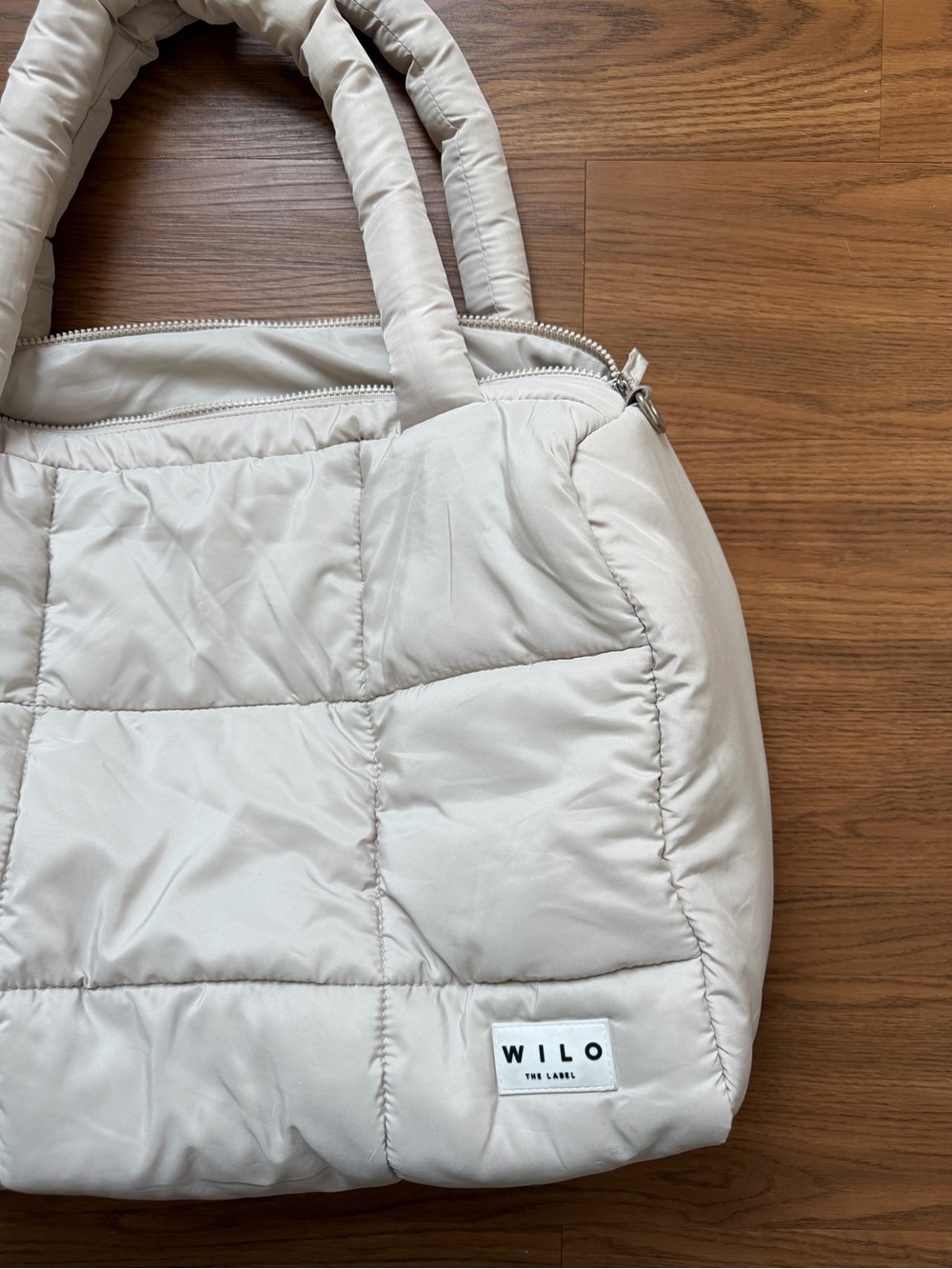 WILO grey carry on bag